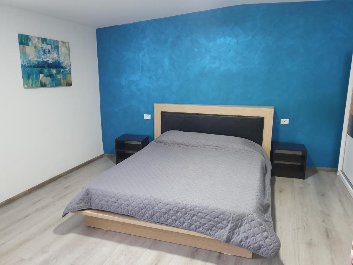 Apartament Negris Bîrlad Kültér fotó